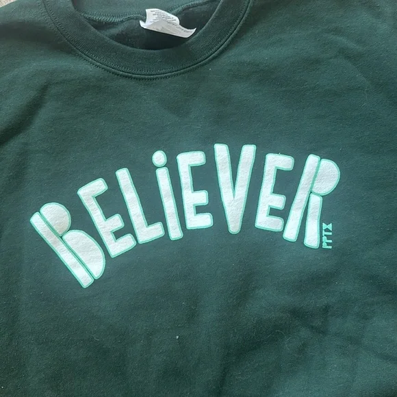 Dark green “Believer” sweatshirt never worn - Picture 2 of 5
